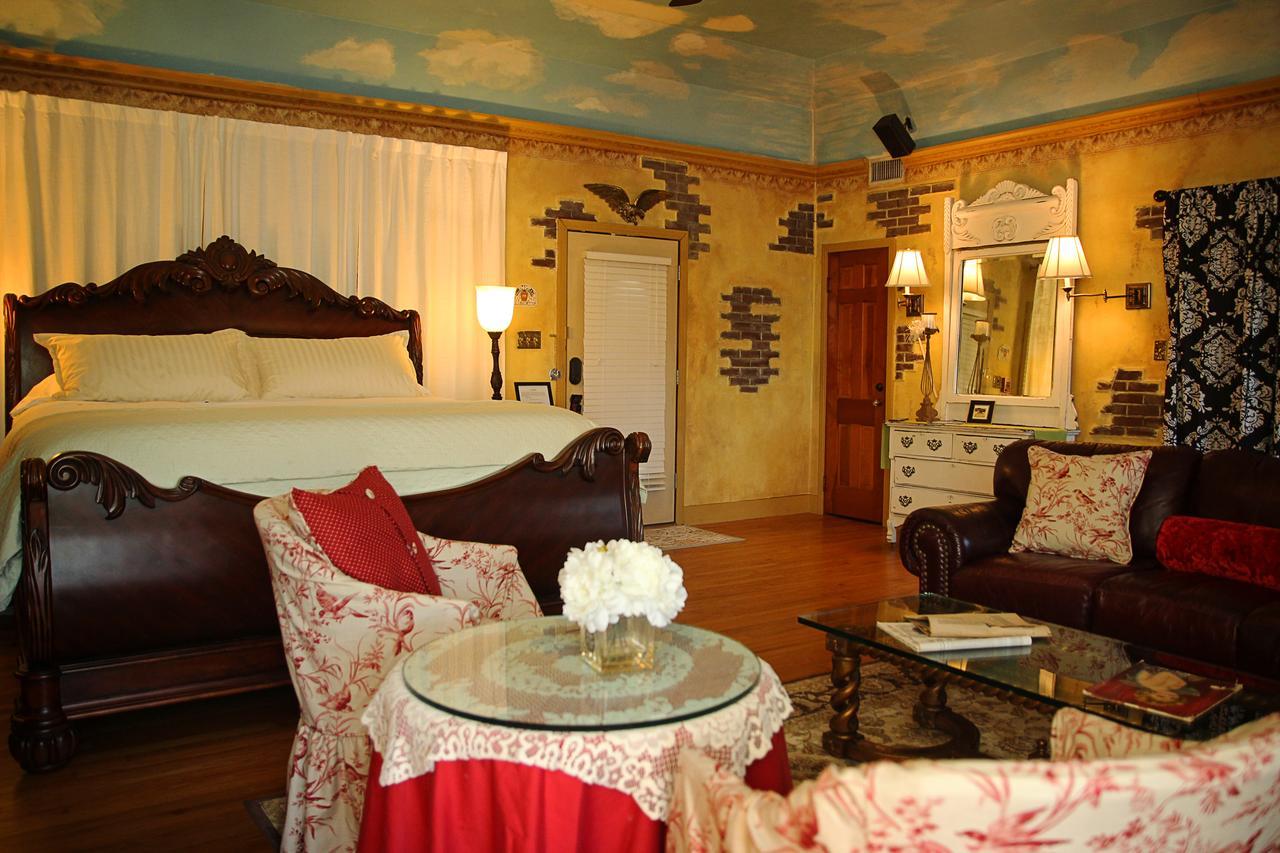 Bed and Breakfast The Old Liberty Schoolhouse Azle Exterior foto